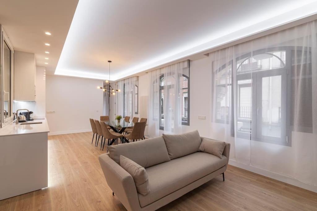 Centro Vi Calle De La Paz 4br 4bh Apartamento Madrid