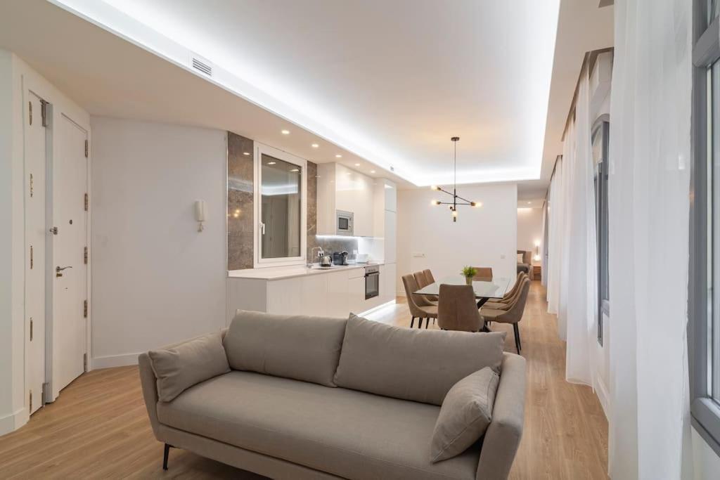 Centro Vi Calle De La Paz 4br 4bh Apartamento *